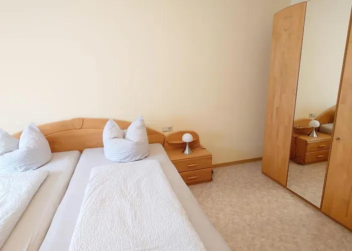 Moseltal By Ascar Cusa * Bernkastel-Kues